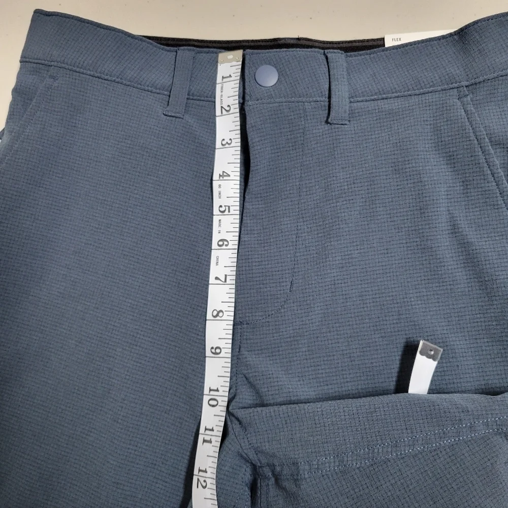 American Eagle NWT Club AboveThe Knee Flex Short Size 28..